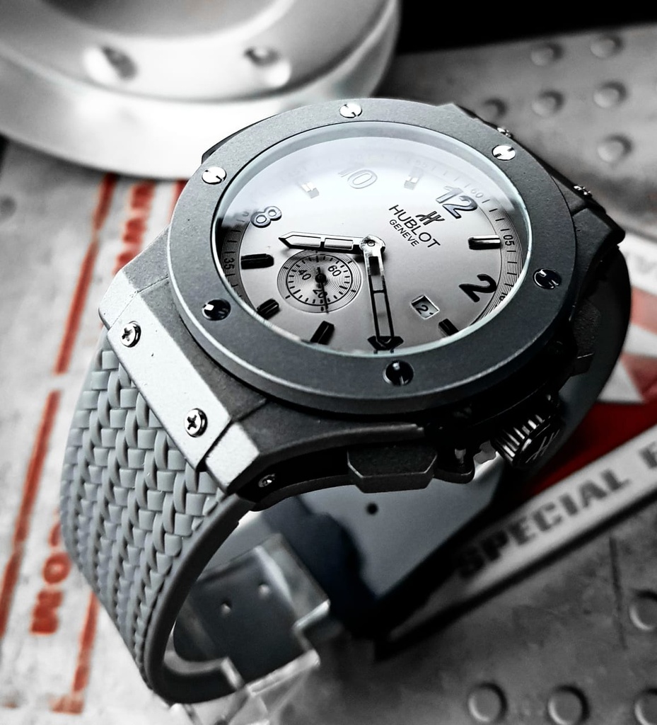 HUBLOT 25 