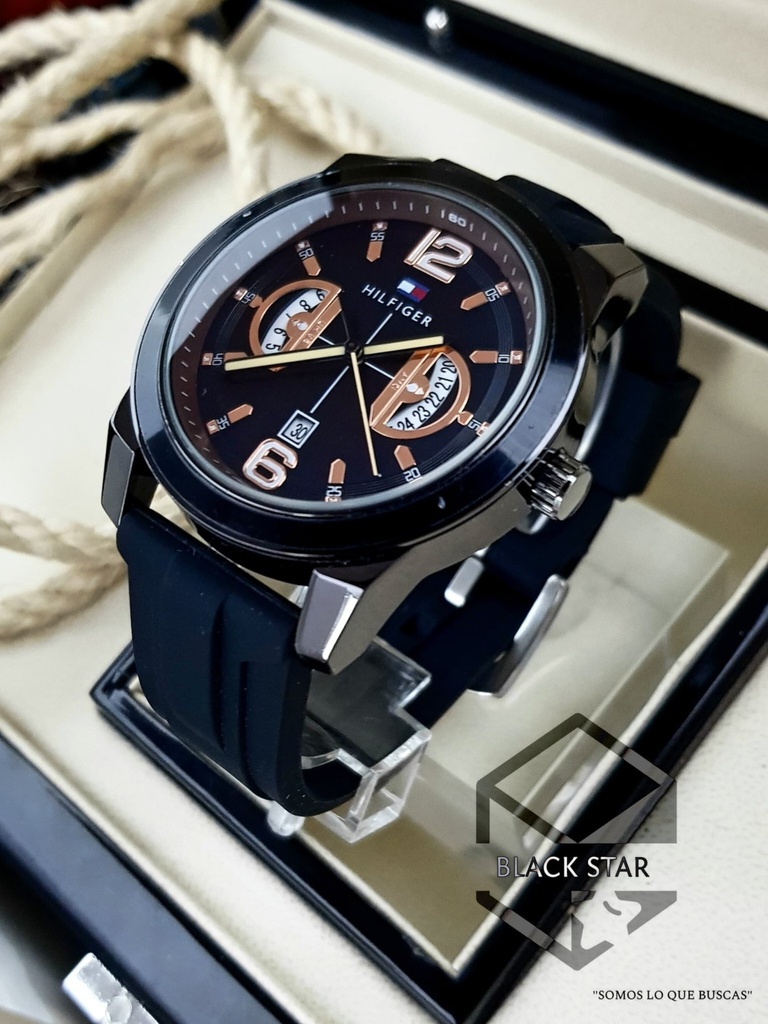 TOMMY HILFIGER
